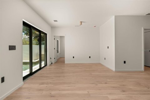 Casa en venta en Sarasota, Florida, 5 dormitorios, 290.6 m2 № 2166969 - foto 30
