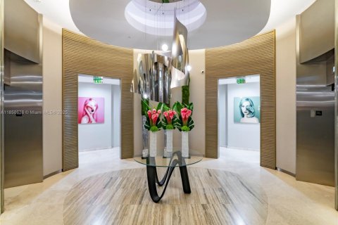 Condominio en venta en Bal Harbour, Florida, 2 dormitorios, 98.1 m2 № 1961837 - foto 24