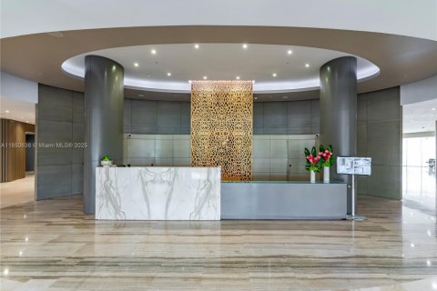 Condominio en venta en Bal Harbour, Florida, 2 dormitorios, 98.1 m2 № 1961837 - foto 22