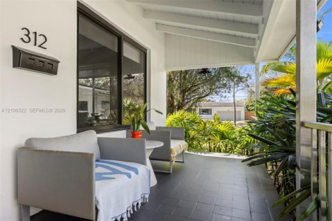 Villa ou maison à vendre à El Portal, Floride: 4 chambres, 214.6 m2 № 2427817 - photo 28