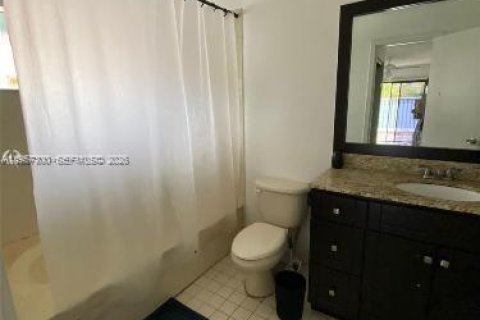 Condominio en alquiler en North Lauderdale, Florida, 3 dormitorios, 110.18 m2 № 2011264 - foto 7