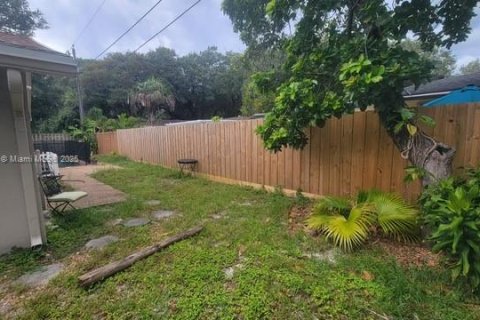 House in Fort Lauderdale, Florida 3 bedrooms, 153.1 sq.m. № 1958092 - photo 10