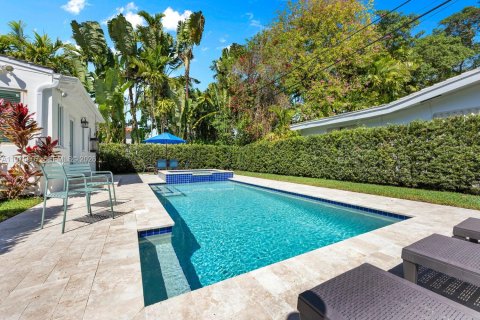 Villa ou maison à vendre à Coral Gables, Floride: 3 chambres, 133.59 m2 № 2046779 - photo 21