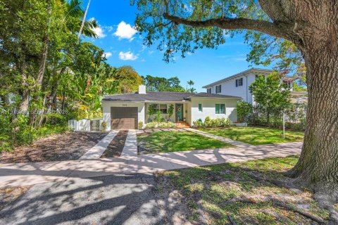 Villa ou maison à vendre à Coral Gables, Floride: 3 chambres, 133.59 m2 № 2046779 - photo 3