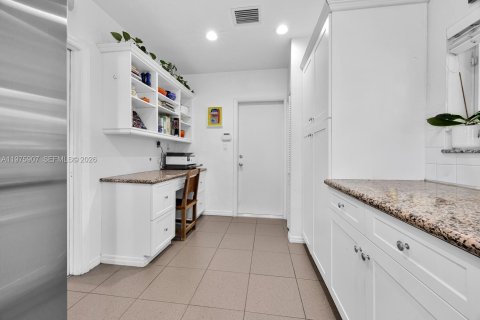 Villa ou maison à vendre à Coral Gables, Floride: 3 chambres, 133.59 m2 № 2046779 - photo 15