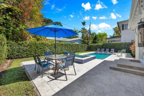 Villa ou maison à vendre à Coral Gables, Floride: 3 chambres, 133.59 m2 № 2046779 - photo 23