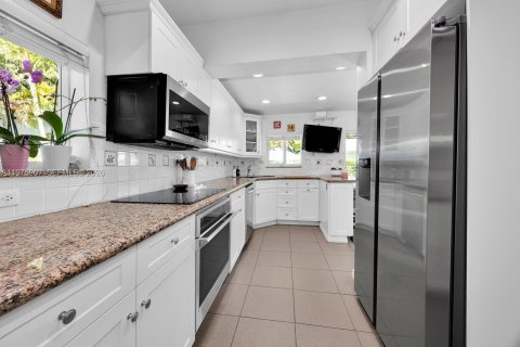 Villa ou maison à vendre à Coral Gables, Floride: 3 chambres, 133.59 m2 № 2046779 - photo 13