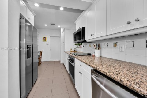 Villa ou maison à vendre à Coral Gables, Floride: 3 chambres, 133.59 m2 № 2046779 - photo 14