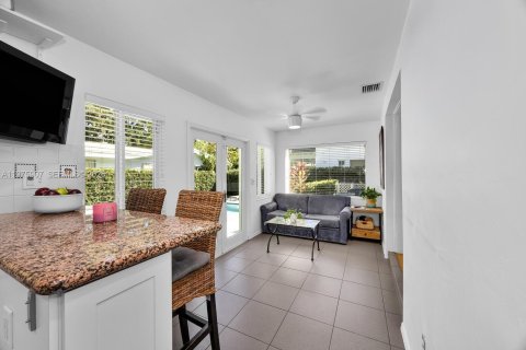 Villa ou maison à vendre à Coral Gables, Floride: 3 chambres, 133.59 m2 № 2046779 - photo 12