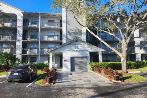 Condominio en Pembroke Pines, Florida, 1 dormitorio  № 2031465