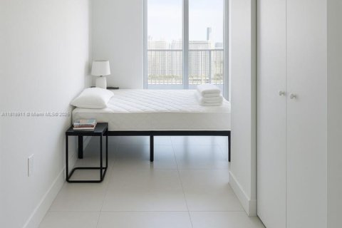 Condo in Sunny Isles Beach, Florida, 4 bedrooms  № 1776431 - photo 11
