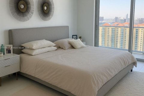 Condo in Sunny Isles Beach, Florida, 4 bedrooms  № 1776431 - photo 8