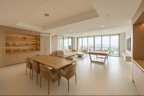 Condo in Sunny Isles Beach, Florida, 4 bedrooms  № 1776431 - photo 3