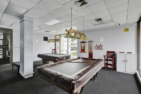 Copropriété à vendre à Sunny Isles Beach, Floride: 2 chambres, 113.34 m2 № 1975356 - photo 14