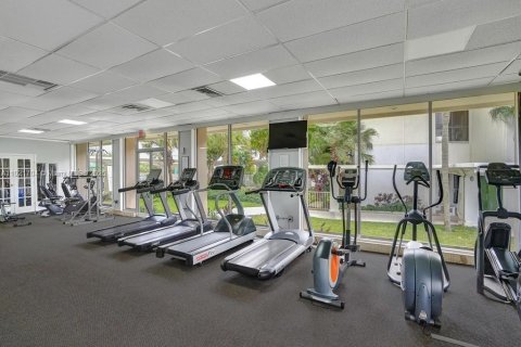 Copropriété à vendre à Sunny Isles Beach, Floride: 2 chambres, 113.34 m2 № 1975356 - photo 17