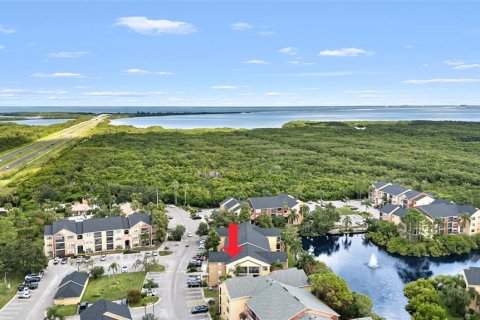 Condo in Saint Petersburg, Florida, 1 bedroom  № 1900529 - photo 24