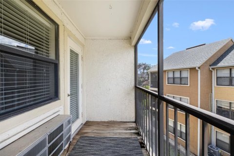 Condo in Saint Petersburg, Florida, 1 bedroom  № 1900529 - photo 19