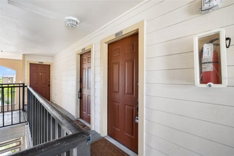 Condo in Saint Petersburg, Florida, 1 bedroom  № 1900529 - photo 4