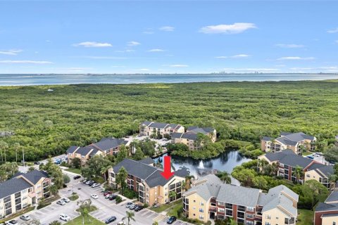 Condo in Saint Petersburg, Florida, 1 bedroom  № 1900529 - photo 23