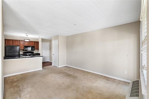 Condo in Saint Petersburg, Florida, 1 bedroom  № 1900529 - photo 11