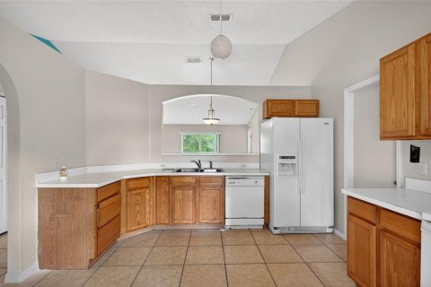 House in Kissimmee, Florida 3 bedrooms, 129.69 sq.m. № 2142893 - photo 5