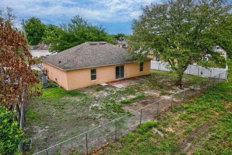 House in Kissimmee, Florida 3 bedrooms, 129.69 sq.m. № 2142893 - photo 28