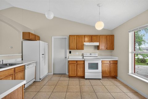 House in Kissimmee, Florida 3 bedrooms, 129.69 sq.m. № 2142893 - photo 4