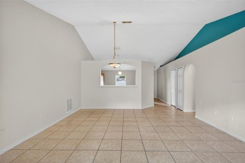 House in Kissimmee, Florida 3 bedrooms, 129.69 sq.m. № 2142893 - photo 11
