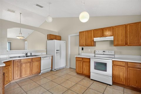 House in Kissimmee, Florida 3 bedrooms, 129.69 sq.m. № 2142893 - photo 6