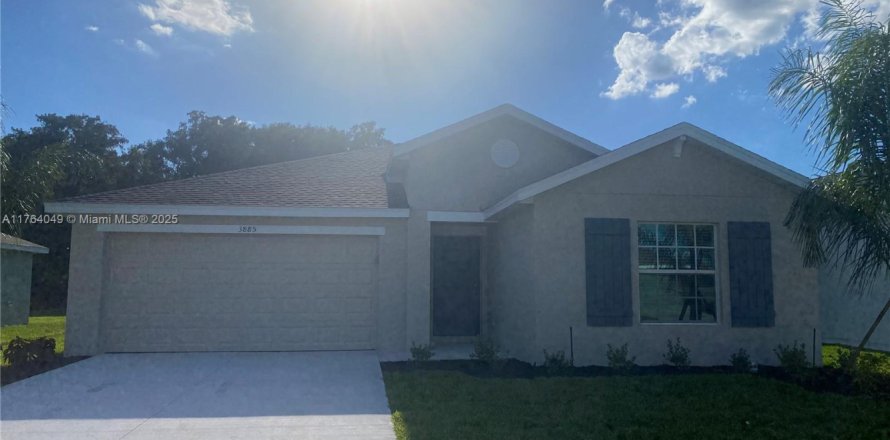 Villa ou maison à Fort Myers, Floride 4 chambres, 179.95 m2 № 1573571