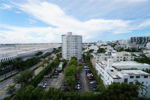 Купить кондоминиум в Майами-Бич, Флорида 2 спальни, 93.83м2, № 2028701 - фото 20
