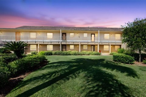 Copropriété à vendre à Astor, Floride: 2 chambres, 102.38 m2 № 2096314 - photo 2
