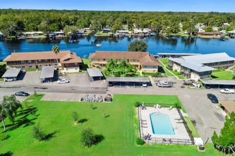 Copropriété à vendre à Astor, Floride: 2 chambres, 102.38 m2 № 2096314 - photo 13