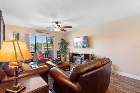 Copropriété à vendre à Astor, Floride: 2 chambres, 102.38 m2 № 2096314 - photo 25