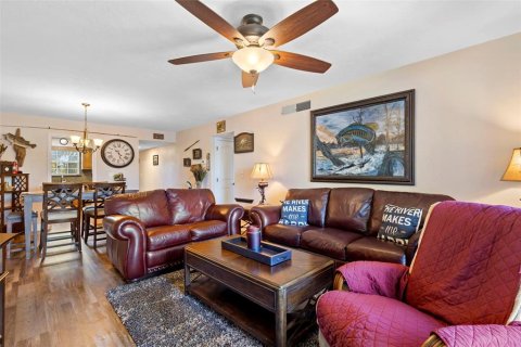 Copropriété à vendre à Astor, Floride: 2 chambres, 102.38 m2 № 2096314 - photo 22