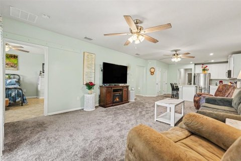 Villa ou maison à vendre à Land O' Lakes, Floride: 3 chambres, 142.33 m2 № 2195316 - photo 6