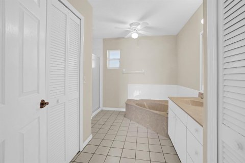Casa en venta en Port St. Lucie, Florida, 3 dormitorios, 146.79 m2 № 2288696 - foto 17