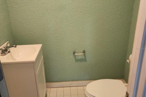 Propiedad comercial en alquiler en DeLand, Florida, 315.4 m2 № 1787945 - foto 5