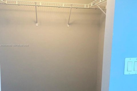 Condo in Miami, Florida, 2 bedrooms  № 2083605 - photo 6