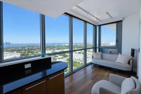 Condominio en alquiler en Miami Beach, Florida, 4 dormitorios, 223.99 m2 № 2054539 - foto 24