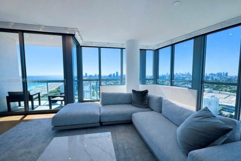 Condominio en alquiler en Miami Beach, Florida, 4 dormitorios, 223.99 m2 № 2054539 - foto 3
