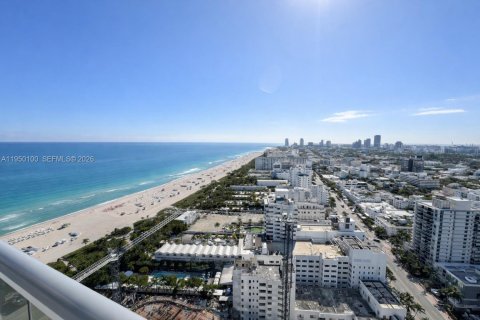 Condominio en alquiler en Miami Beach, Florida, 4 dormitorios, 223.99 m2 № 2054539 - foto 7
