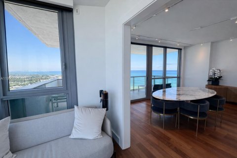 Condominio en alquiler en Miami Beach, Florida, 4 dormitorios, 223.99 m2 № 2054539 - foto 27