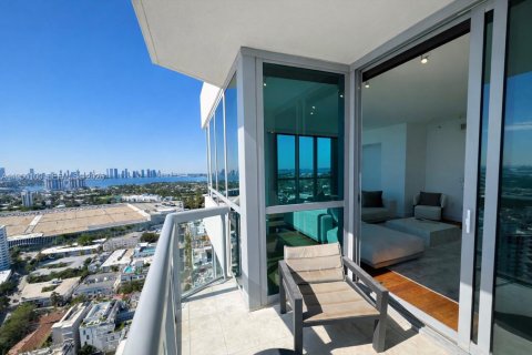 Condominio en alquiler en Miami Beach, Florida, 4 dormitorios, 223.99 m2 № 2054539 - foto 4