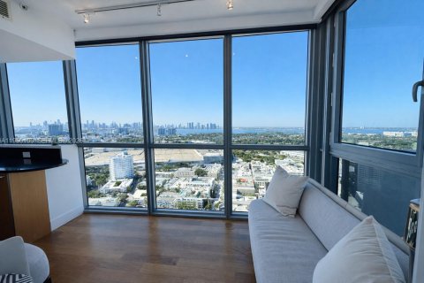 Condominio en alquiler en Miami Beach, Florida, 4 dormitorios, 223.99 m2 № 2054539 - foto 19