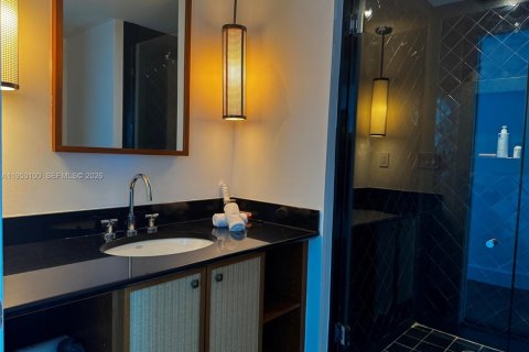 Condominio en alquiler en Miami Beach, Florida, 4 dormitorios, 223.99 m2 № 2054539 - foto 14