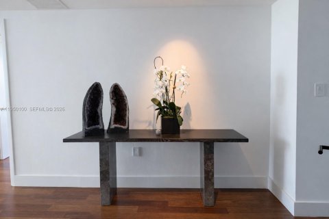 Condominio en alquiler en Miami Beach, Florida, 4 dormitorios, 223.99 m2 № 2054539 - foto 8