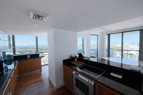 Condominio en alquiler en Miami Beach, Florida, 4 dormitorios, 223.99 m2 № 2054539 - foto 26