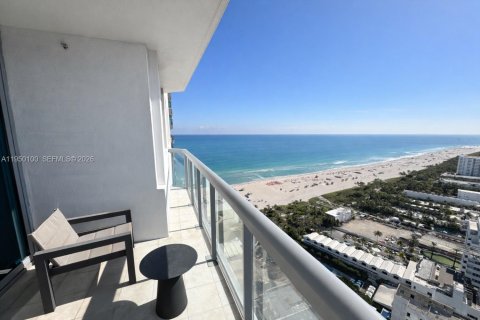 Condominio en alquiler en Miami Beach, Florida, 4 dormitorios, 223.99 m2 № 2054539 - foto 6