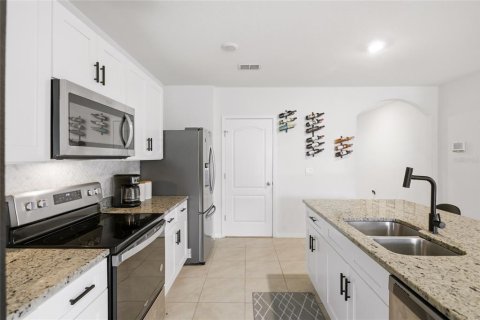 Villa ou maison à vendre à Haines City, Floride: 3 chambres, 160.26 m2 № 2140287 - photo 19
